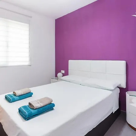 Delfines Apartament *